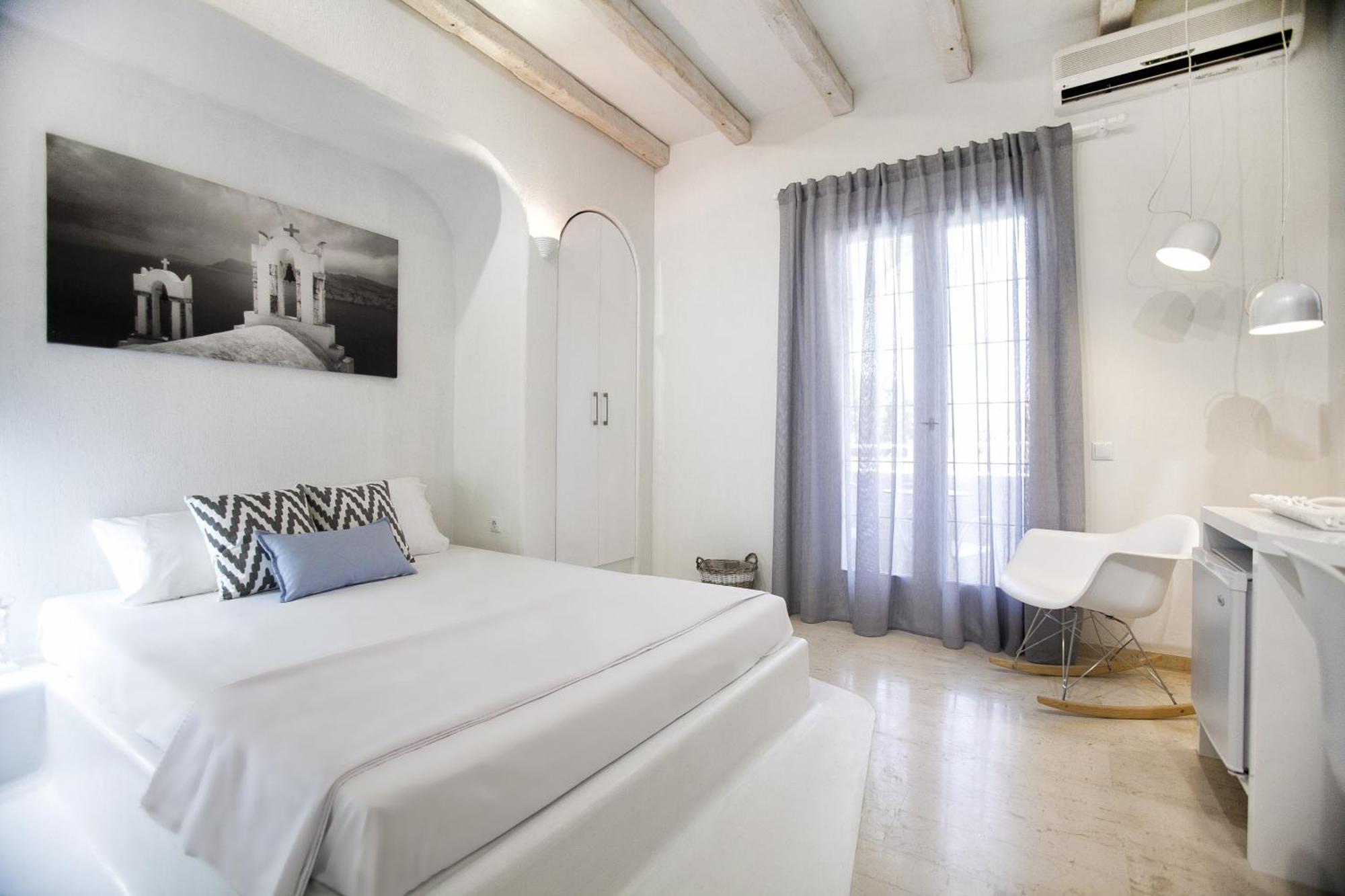 ホテル Privee Santorini ペリッサ 部屋 写真
