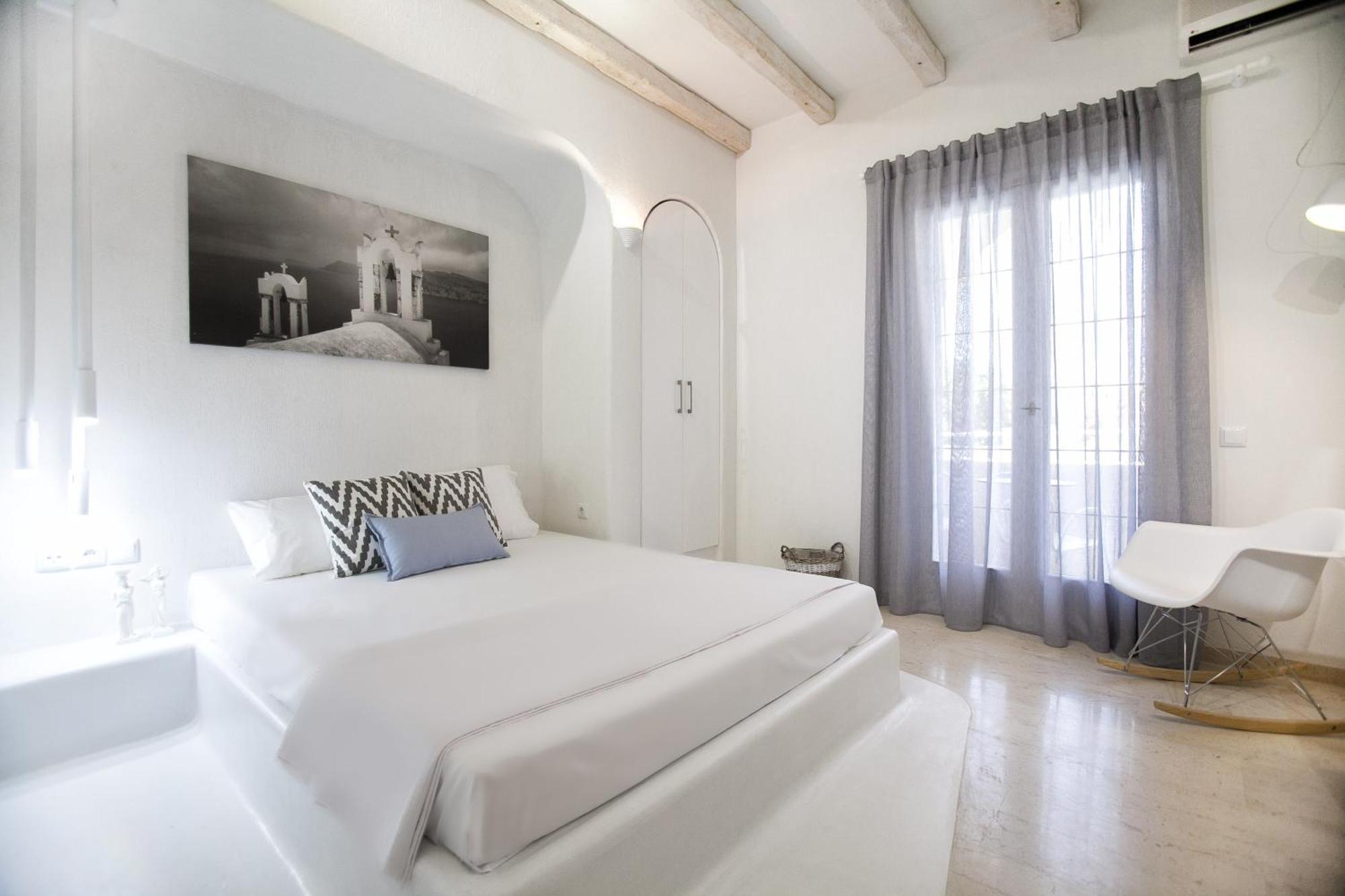 ホテル Privee Santorini ペリッサ 部屋 写真